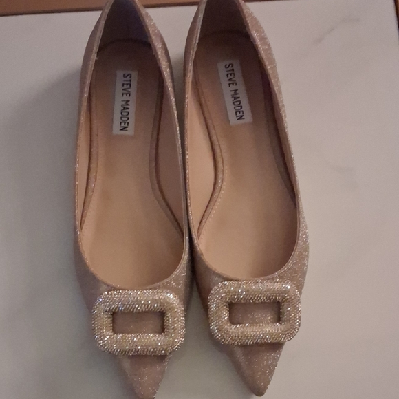 Steve Madden Shoes - Steve Madden Sparkling Gold Flats with Buckle